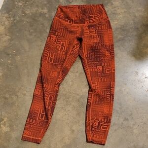 Lululemon Red Wunder Train Contour Fit High-Rise Tight Leggings 25" Size 6